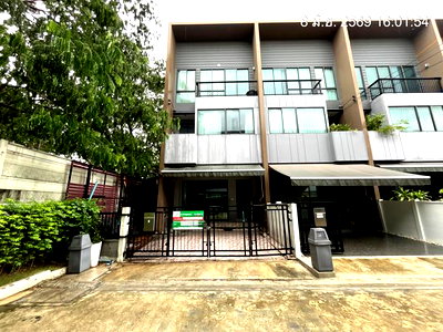 Townhouses for sale : TOWN HOUSE 26.2 Sq.w. Saphan Sung Bangkok for 5.7M