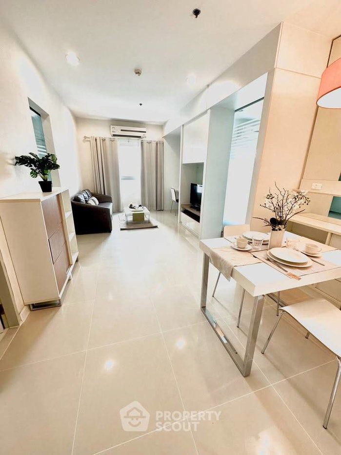 picture 22nd-Floor 1-BR At Q House Sathon, 100m To BTS Krung Thon Buri (ID 3177720) - 15/15