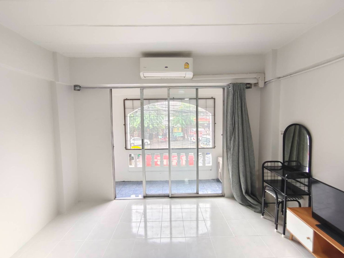 picture 🔥 For Rent: Niran9 (Udomsuk 56) | Spacious 30 sq.m., Fully Furnished & Ready to Move In – Only 4,000 THB/Month! - 3/9