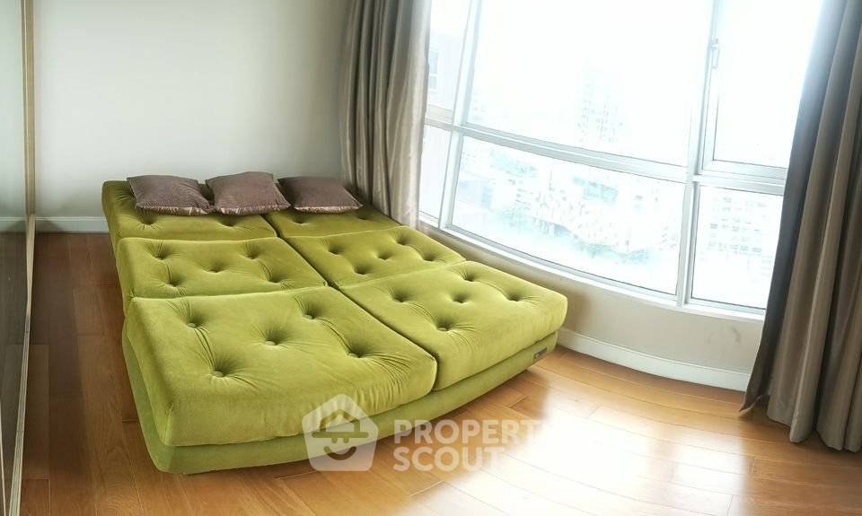picture 22nd-Floor 3-BR At Hive Taksin, 100m To BTS Wongwian Yai (ID 3178735) - 4/17