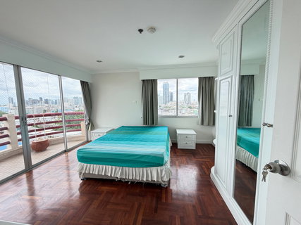 Condo for Sale Master View Executive Place