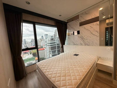 Ideo Mobi Asoke | Near Phetchaburi MRT Station and Srinakharinwirot University.