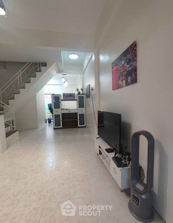 รูป ทาวน์เฮาส์ 2 ห้องนอน ให้เช่า ย่านอีสต์พัทยา หนองปรือ 120 ตร.ม. (ID 3178434) - รูปที่ 18/21