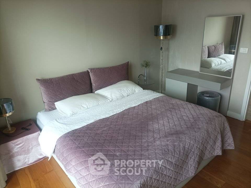 picture 22nd-Floor 3-BR At Hive Taksin, 100m To BTS Wongwian Yai (ID 3178735) - 11/17