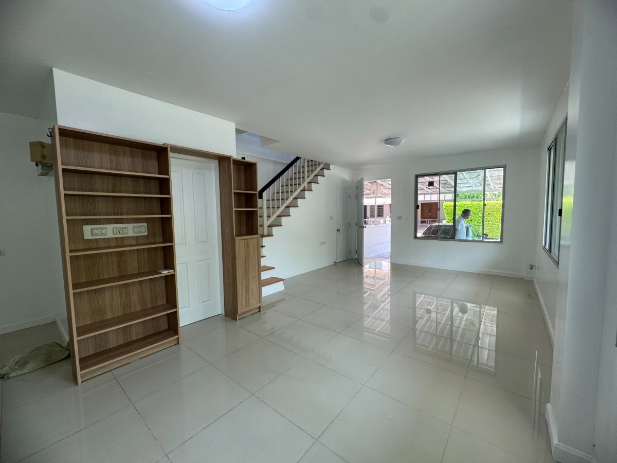 รูป ให้เช่าทาวน์โฮม 3 ชั้น ทาวน์พลัส อ่อนนุช-ลาดกระบัง ซอยลาดกระบัง 20/1 **21,000 บาท/ด.** (N.2288) - รูปที่ 5/24