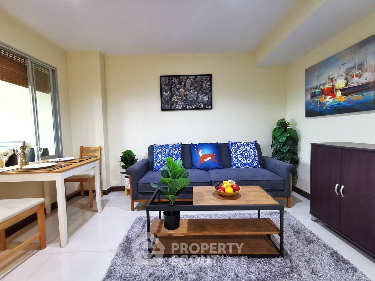 picture Great Value 23rd-Floor 1-BR Lumpini Ville Sukhumvit 77, BTS On Nut (ID 682697) - 4/14