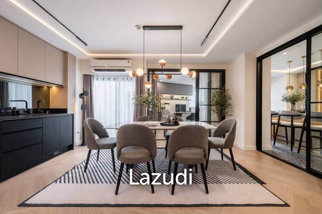 รูป 165 sqm modern condo on 15th floor in Khlong Tan Nuea, Fifty Fifth Tower - รูปที่ 7/38