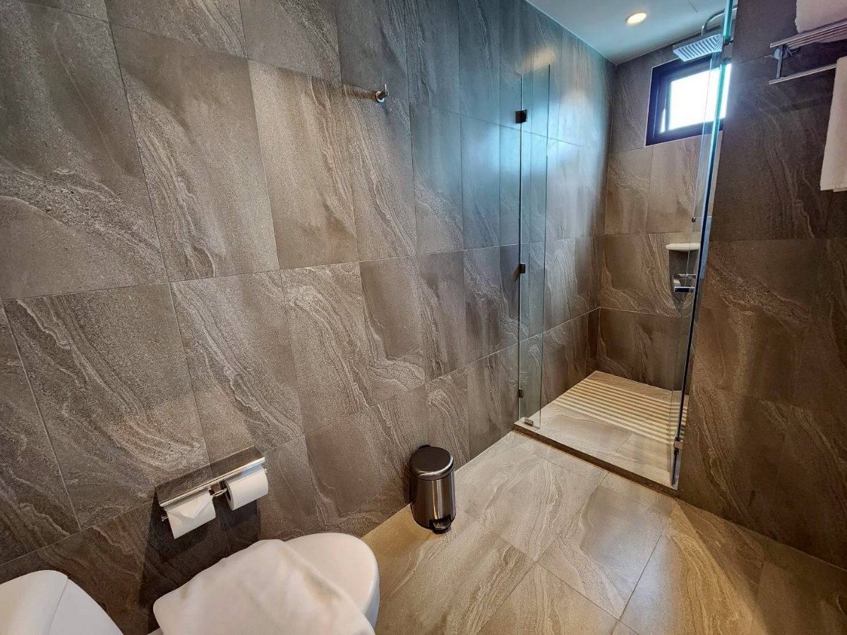 รูป ขายคอนโด Carapace Hua Hin : คาราเพซ หัวหิน , ห้องพักระดับ Deluxe Sea View 2 ห้องนอน ชั้น5 ระเบียงวิวทะเลและสวนน้ำ - รูปที่ 7/17