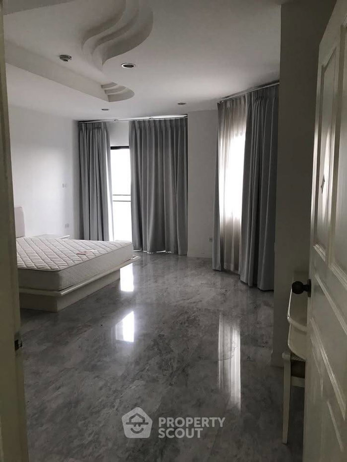 picture 3-BR 314 Sqm Thana Tower, 200m To MRT Bang Yi Khan (ID 3165393) - 9/19