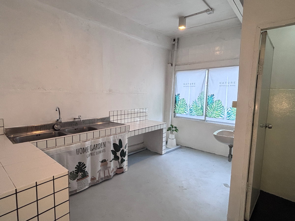 picture Direct Owner, Rare Opportunity! 5-Story Premium Minimalist Home Office – Just 50m from BTS Sai Yud - 9/16