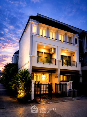 ทาวน์โฮม ถนนพัฒนาการ : ทาวน์เฮ้าส์ 3 ห้องนอน ขนาด 263 ตร.ม. ขายที่ Baan Klang Muang The Royal Monaco Srinakarin-Pattanakarn (ID 3174612)
