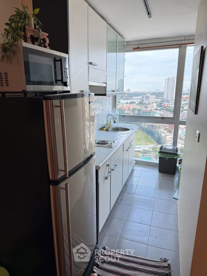 picture 3-BR Modern Home Tower Condominium Near MRT Wat Mangkon (ID 3179263) - 8/19