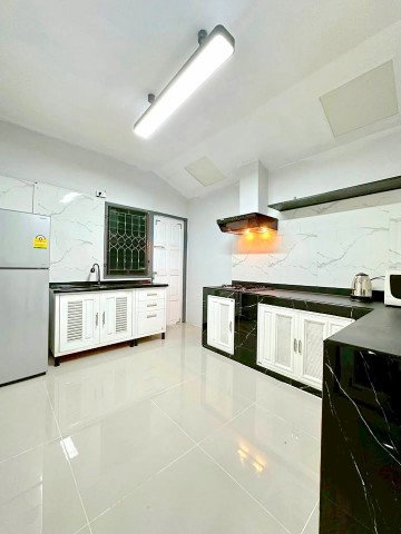 รูป MRT โชคชัย 4 450 ม.บ้านเดี่ยว 2 ชั้น 5 นอน MRT สุทธิสาร 4กม.ลาดพร้าว 60-66 3 น้ำ   55 ตร.ว. 350 ตร.ม.บ้านพร้อมเฟอร์ฯ เครื่องใช้ไฟฟ้าครบ - รูปที่ 3/8