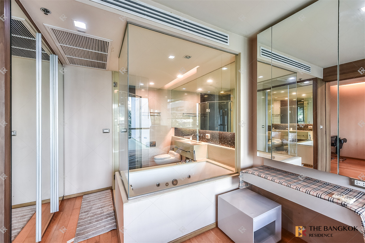 picture The Address Sathorn 12 Convenient Travel, Great Value per Square Meter near BTS Saint Louis - 8/10