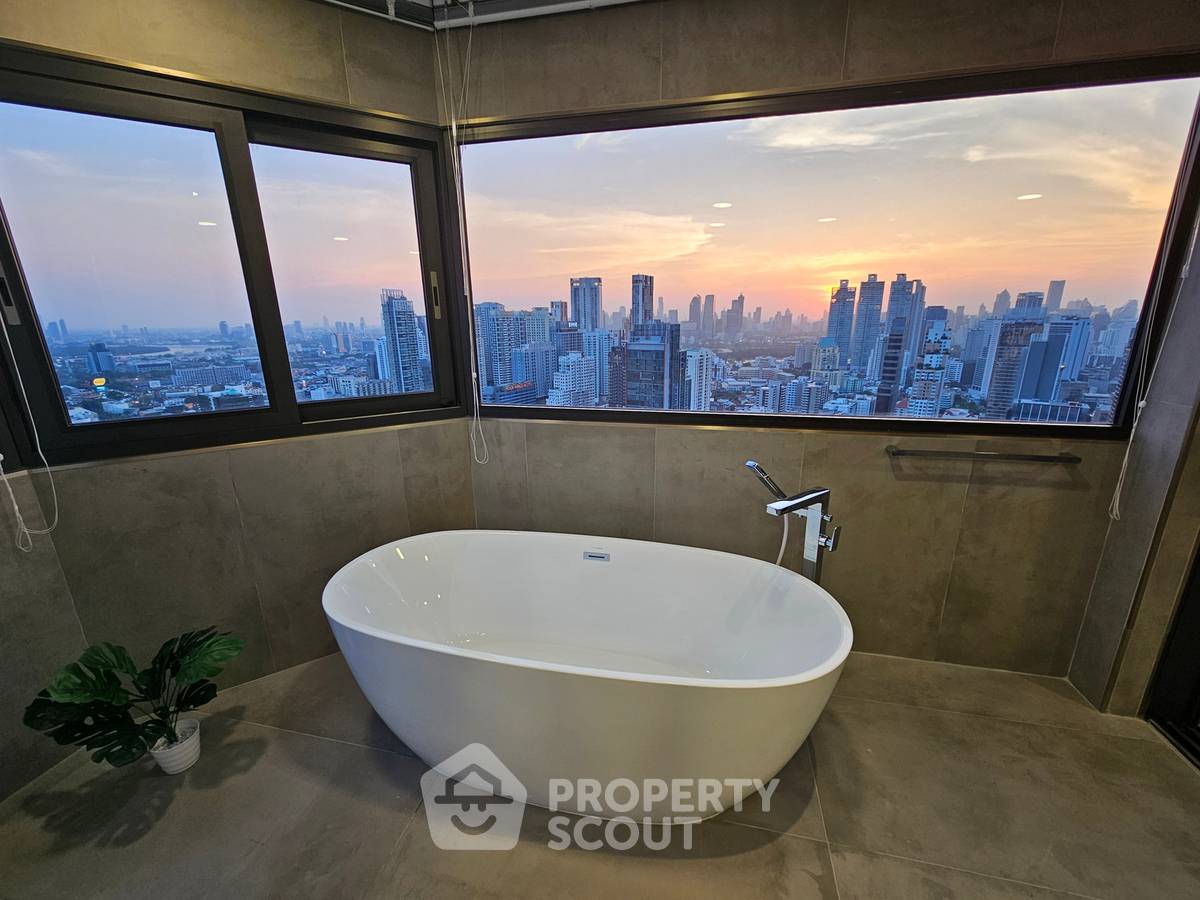 picture 38th-Floor 3-BR The Waterford Diamond Tower BTS Phrom Phong (ID 3171759) - 22/37