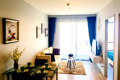 Condos for sale : Beachfront Condo for Sale AERAS Jomtien Pattaya 2 Bedroom
