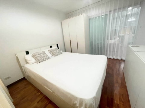 Bangkok Horizon Ramkhamhaeng | 1-Bedroom, 40 sq.m. on the 32nd Floor 🐶 Pet Friendly | Near MRT Lam Sali | Only THB 14,000/month