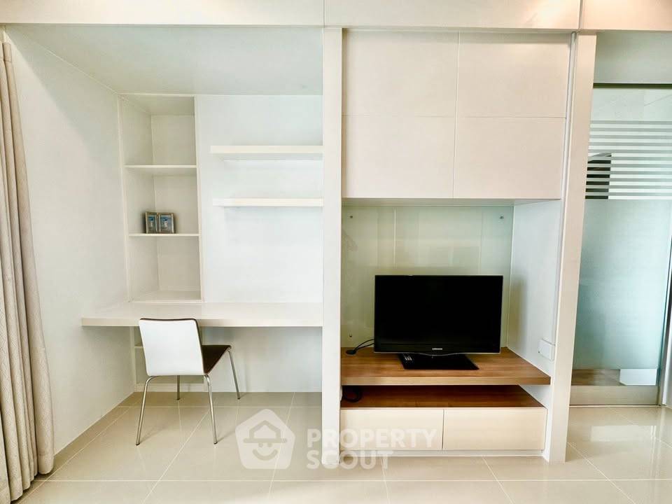 picture 22nd-Floor 1-BR At Q House Sathon, 100m To BTS Krung Thon Buri (ID 3177720) - 5/15