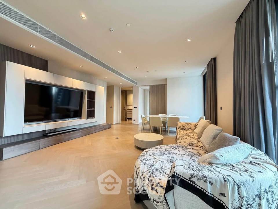 picture 4-BR Condo At The Reserve Sathorn Near BTS Sala Daeng (ID 3144708) - 2/10