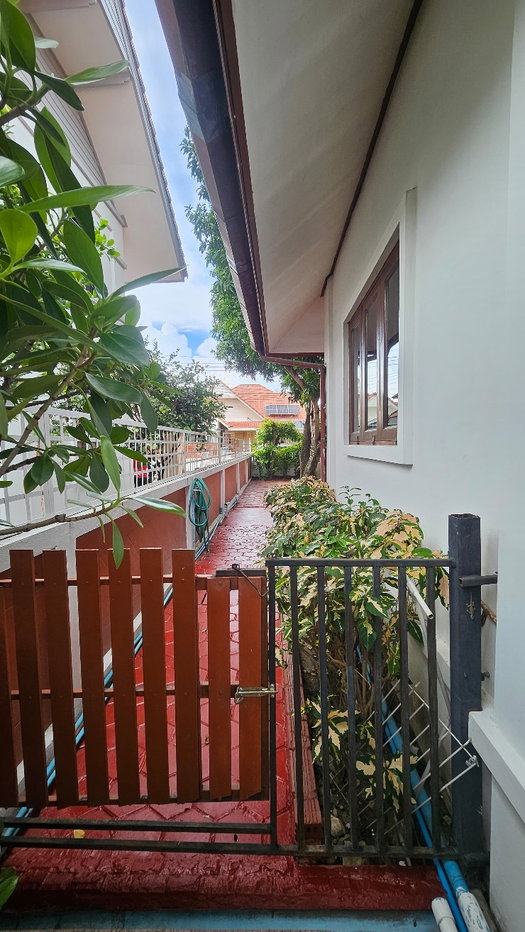 picture
🏡 House for Rent in Koolpunt Ville 9 – 25,000 THB/month - 27/33