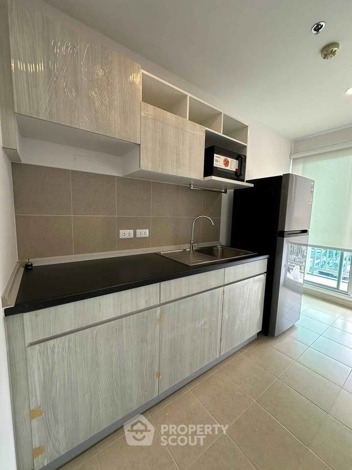 picture 300m To BTS Talat Phlu | 2-BR Supalai Park Talat Phlu Station (ID 3178464) - 7/12