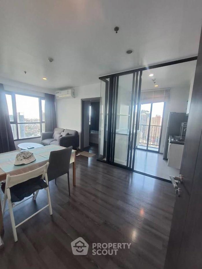 picture 20th-Floor 2-BR Condo At The Base Park West Near BTS On Nut (ID 3179969) - 3/12