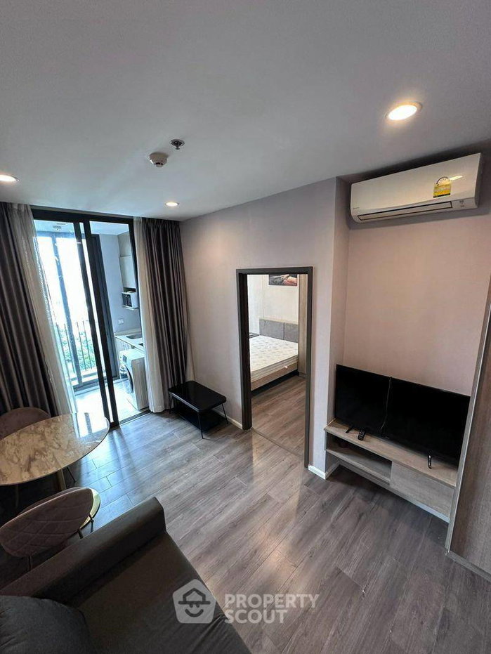 picture Great Value 1-BR At Whizdom Essence Sukhumvit Near BTS Punnawithi (ID 3104477) - 1/8