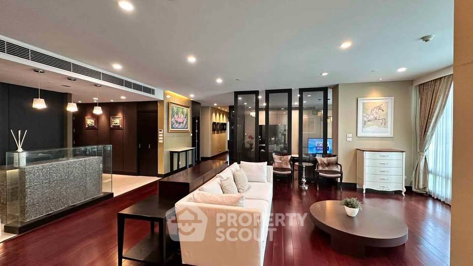 picture Spacious 3-BR 258 Sqm At The Park Chidlom Near BTS Chit Lom (ID 3177353) - 2/13