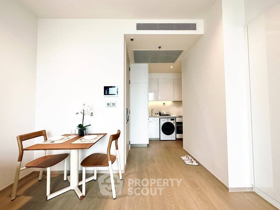 picture Pet-Friendly 1-BR At The Strand Thonglor, 100m To BTS Thong Lor (ID 3180277) - 4/11