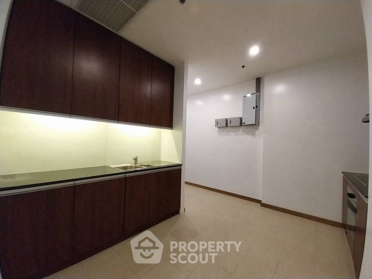 รูป ห้อง 2 ห้องนอน ชั้น 25 ขนาด 152 ตร.ม. The Madison ห่าง BTS Phrom Phong 200 ม. (ID 3177418) - รูปที่ 17/18
