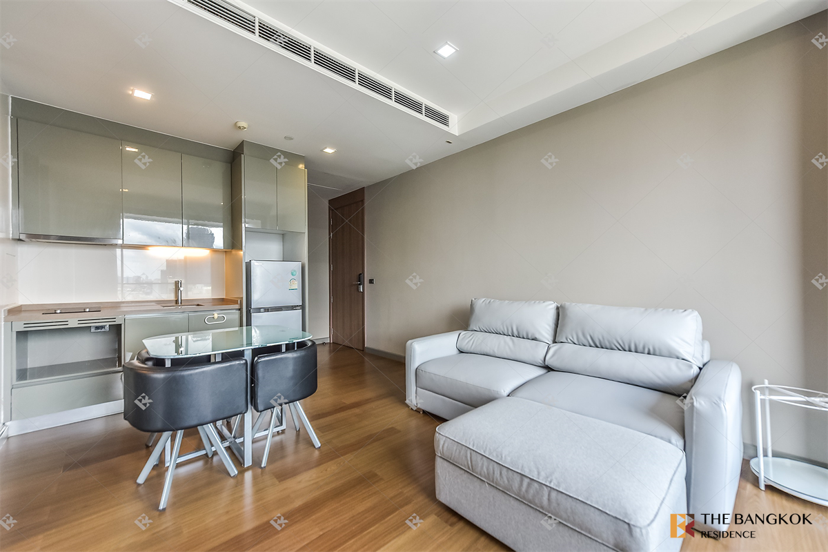 picture M Silom near BTS Chong Nonsi Convenient Travel, Great Value per Square Meter - 8/10