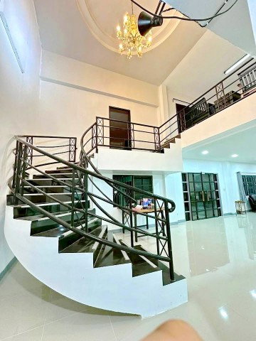 รูป MRT โชคชัย 4 450 ม.บ้านเดี่ยว 2 ชั้น 5 นอน MRT สุทธิสาร 4กม.ลาดพร้าว 60-66 3 น้ำ   55 ตร.ว. 350 ตร.ม.บ้านพร้อมเฟอร์ฯ เครื่องใช้ไฟฟ้าครบ - รูปที่ 2/8