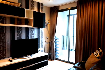 คอนโดให้เช่า : 🏙️✨ FOR RENT: IDEO Mobi Phayathai  📩 Interested in this room? Screenshot or copy the link and send us via Line for more details & room viewing.  