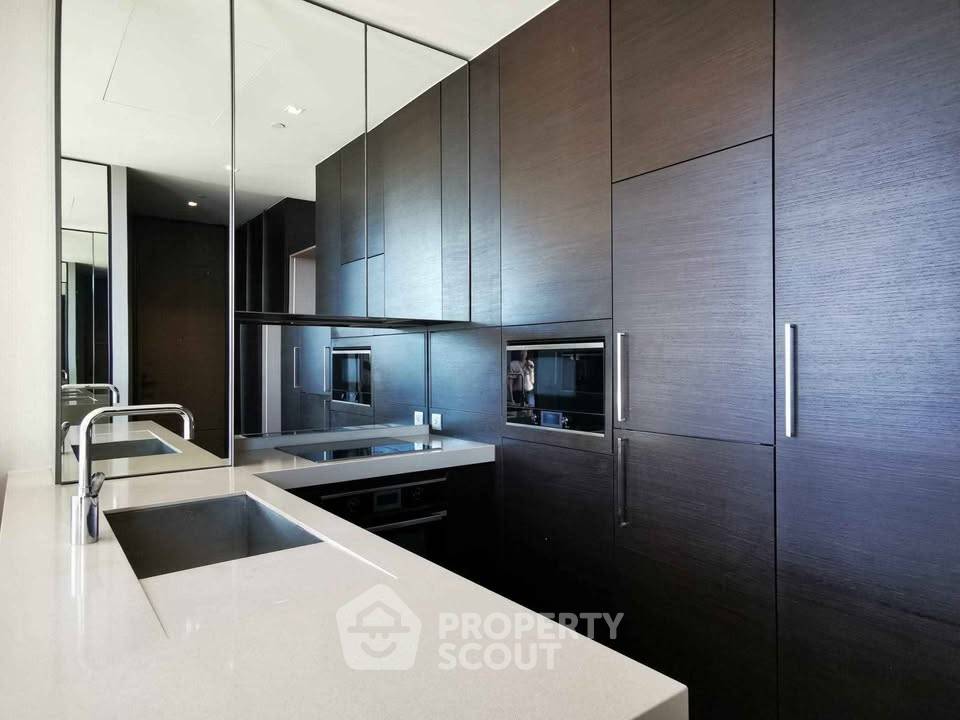 picture 27th-Floor 2-BR Condo At 28 Chidlom Near BTS Chit Lom (ID 3178567) - 15/17