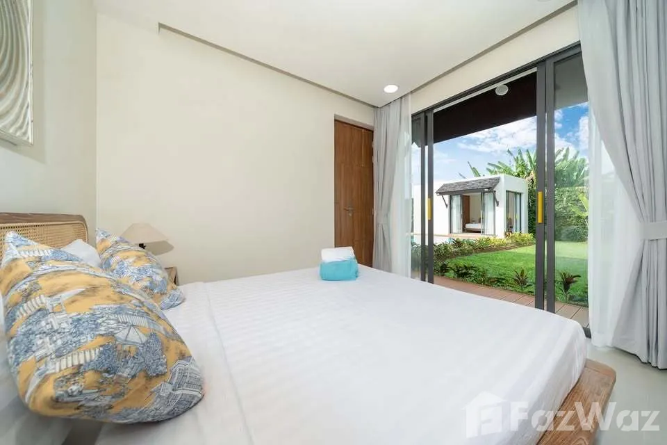 picture Renovated Villa | 3 beds 3 Baths | 10 mins drive to beach 1983021 - 3/27