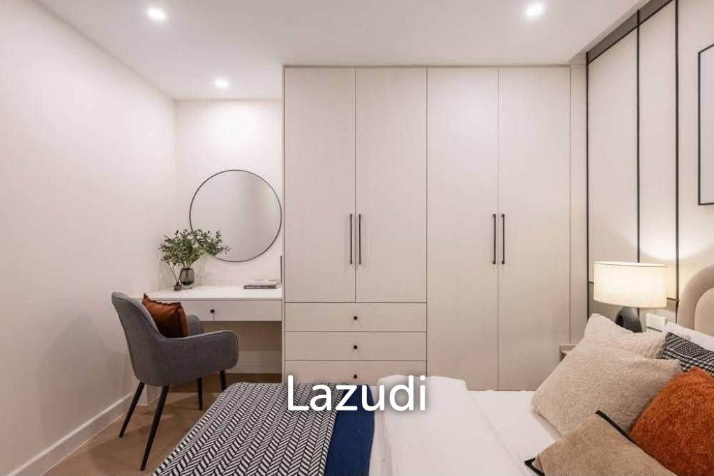 รูป 165 sqm modern condo on 15th floor in Khlong Tan Nuea, Fifty Fifth Tower - รูปที่ 22/38