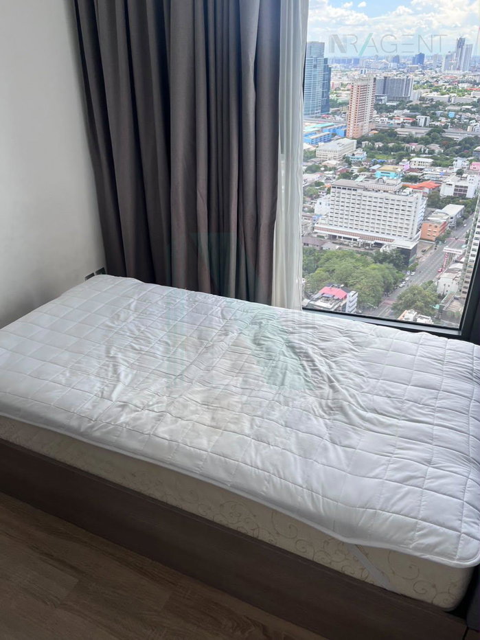 picture For Rent Condo THE LINE PHAHON - PRADIPAT Building 1, Floor 41,1 bed room, Room size 27.00 sqm - 7/8