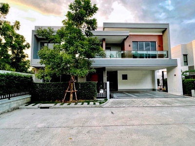เช่าบ้านเดี่ยว วิทยาลัยดุสิตธานี : 🏡✨ ให้เช่าบ้านเดี่ยวหรู 2 ชั้น | The City สุขุมวิท - อ่อนนุช บ้านหลังใหญ่ใจกลางโซนอ่อนนุช–สุขุมวิท ตกแต่งสไตล์ Luxury  