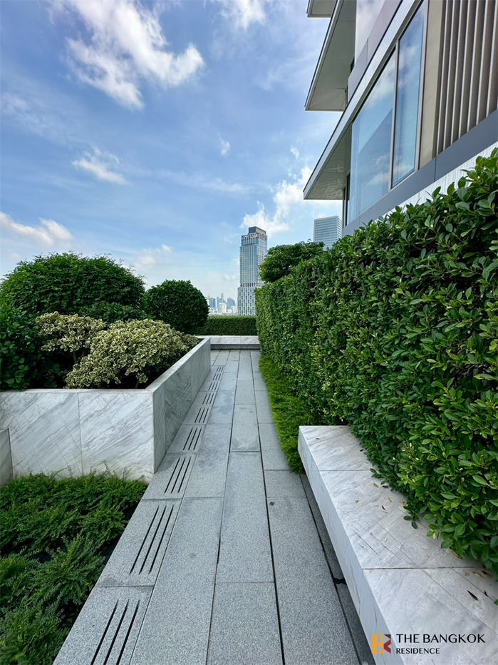 picture Ultimate Luxury Lifestyle with Convenience Saladaeng One near MRT Lumpini Station - 8/10