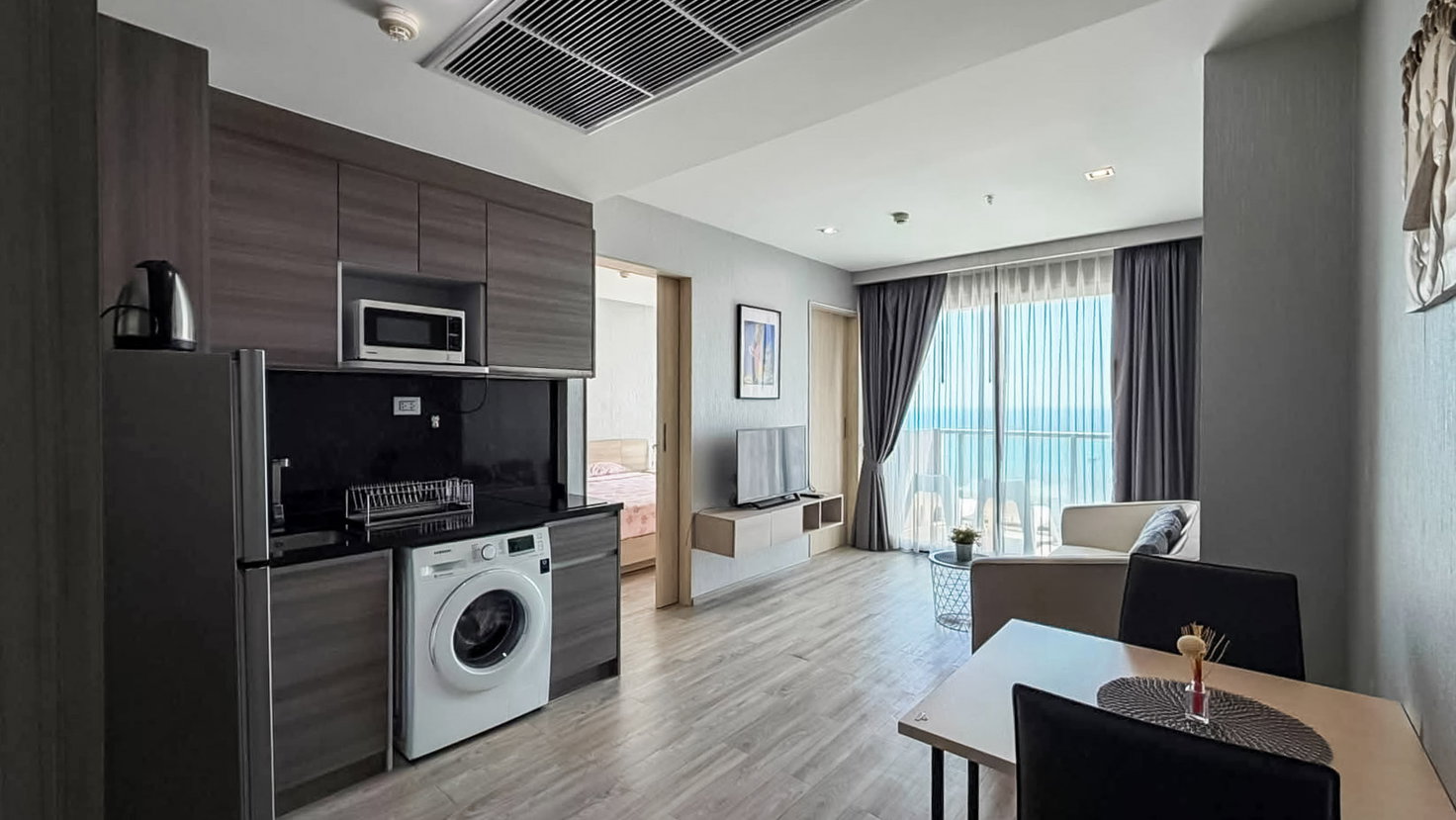 picture 1 Bedroom Beachfront Condo for Sale AERAS Beachfront Jomtien - 6/12