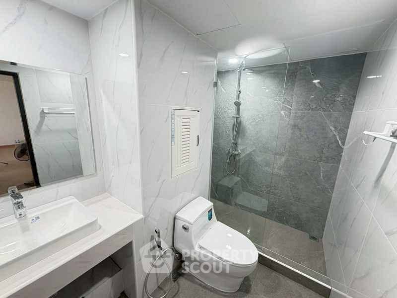 รูป คอนโด 1 ห้องนอน ชั้น 21 สุภาลัย เพลส สุขุมวิท 39 ใกล้ BTS พร้อมพงษ์ (ID 3178851) - รูปที่ 8/10