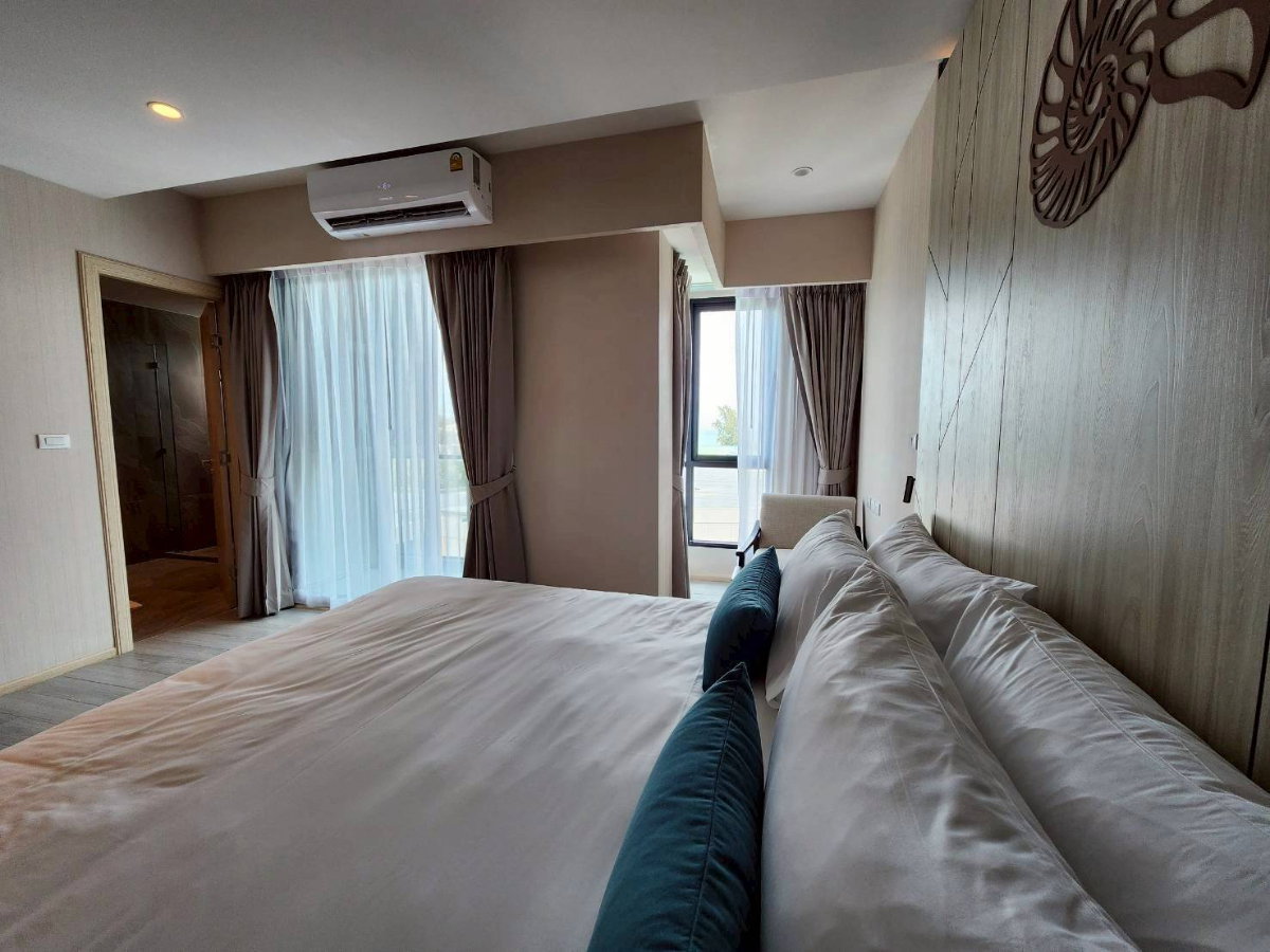 รูป ขายคอนโด Carapace Hua Hin : คาราเพซ หัวหิน , ห้องพักระดับ Deluxe Sea View 2 ห้องนอน ชั้น5 ระเบียงวิวทะเลและสวนน้ำ - รูปที่ 2/17