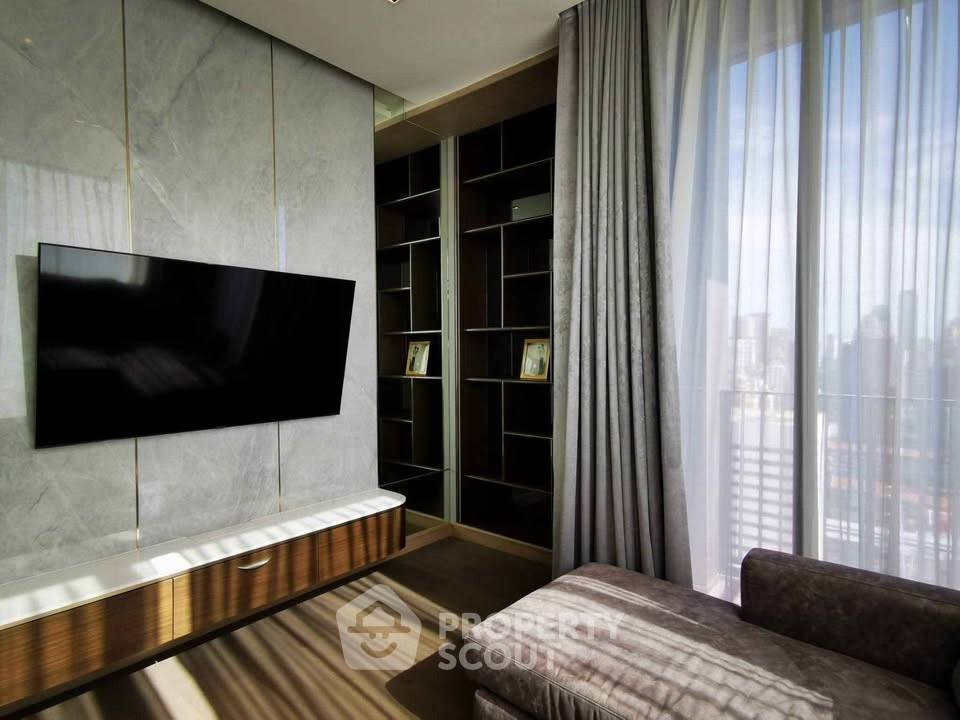 picture 27th-Floor 2-BR Condo At 28 Chidlom Near BTS Chit Lom (ID 3178567) - 7/17