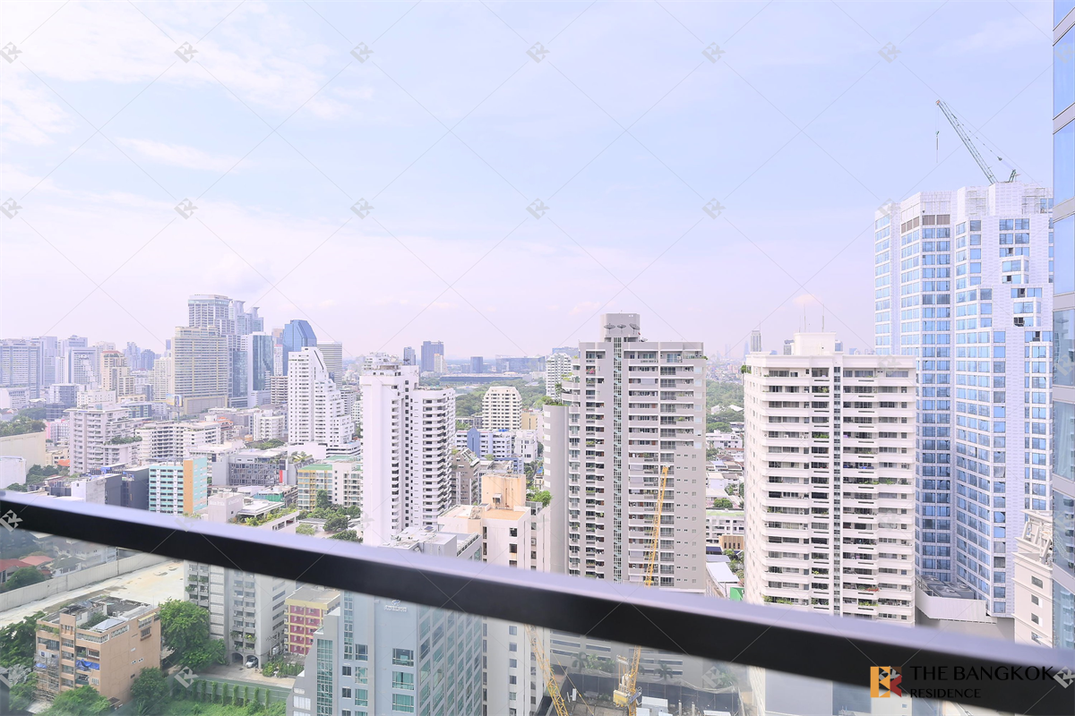 picture Ultimate Luxury Lifestyle with Convenience Q1 Sukhumvit near BTS Nana - 9/10