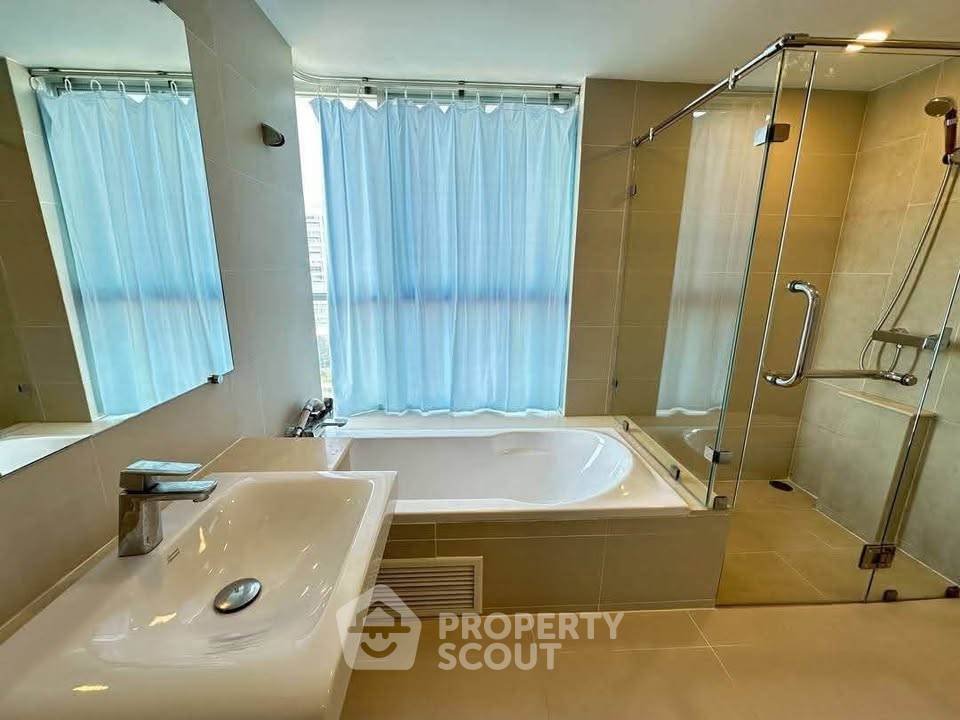 picture Spacious 3-BR 153 Sqm At Lumpini Seaview Jomtien (ID 3178320) - 9/15
