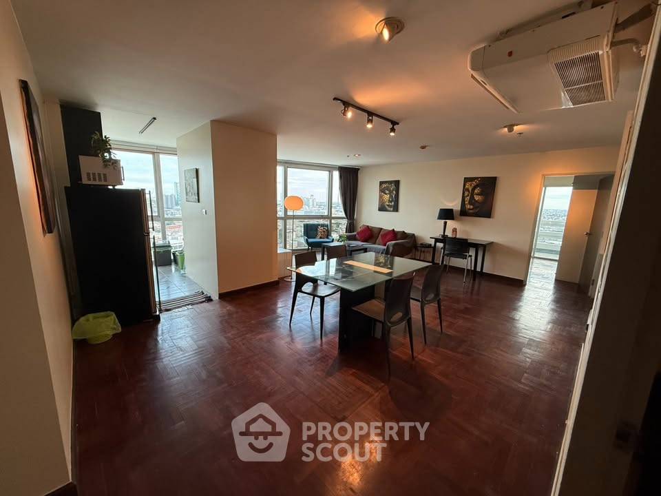 picture 3-BR Modern Home Tower Condominium Near MRT Wat Mangkon (ID 3179263) - 14/19