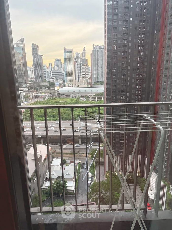 picture 25th-Floor 2-BR Condo At Life Asoke - Rama 9 Near MRT Phra Ram 9 (ID 3177882) - 11/12
