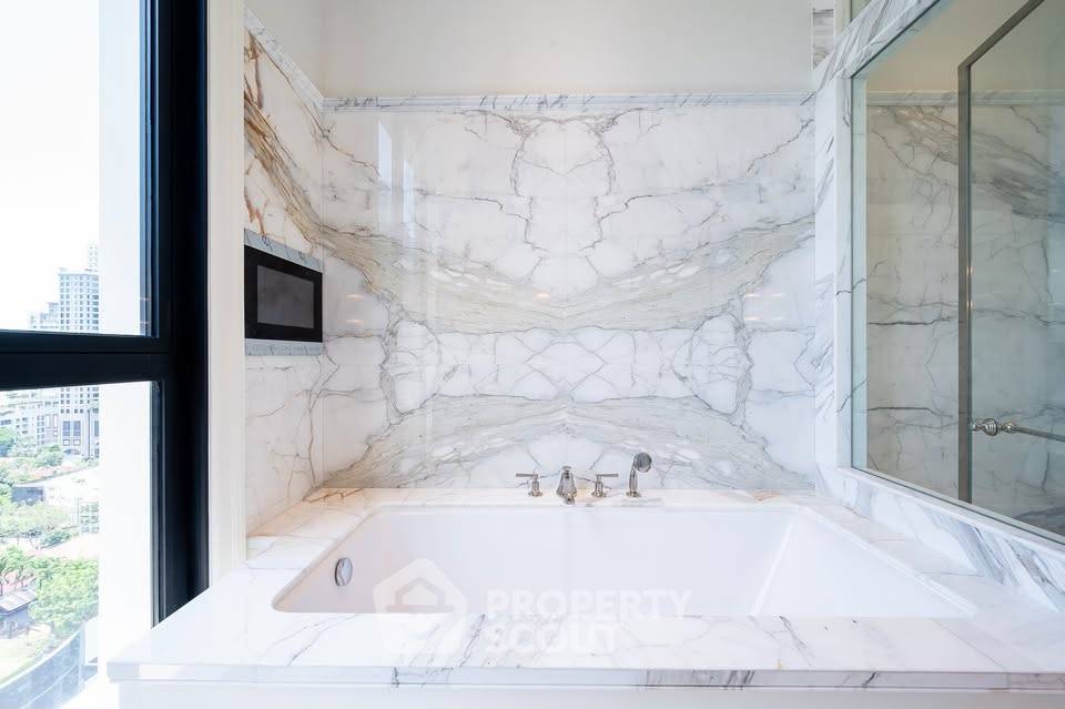 picture Pet-Friendly 2-BR At 98 Wireless, 200m To BTS Phloen Chit (ID 3179634) - 30/30