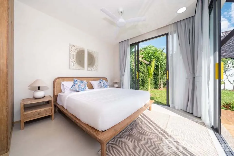 picture Renovated Villa | 3 beds 3 Baths | 10 mins drive to beach 1983021 - 19/27