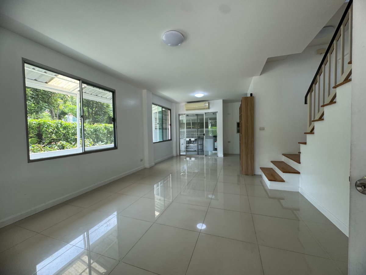 รูป ให้เช่าทาวน์โฮม 3 ชั้น ทาวน์พลัส อ่อนนุช-ลาดกระบัง ซอยลาดกระบัง 20/1 **21,000 บาท/ด.** (N.2288) - รูปที่ 4/24